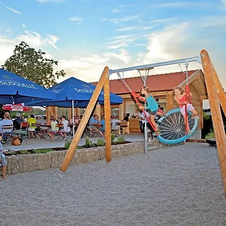 Landgasthof Goldener Pflug Hotel 3*
