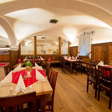 Hotel Landgasthof Goldener Pflug 3*