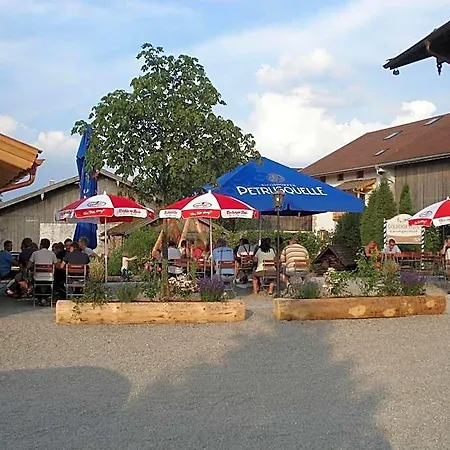 Landgasthof Goldener Pflug 호텔 프라스도르프