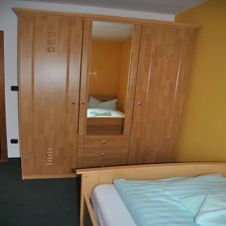 Landgasthof Goldener Pflug فندق