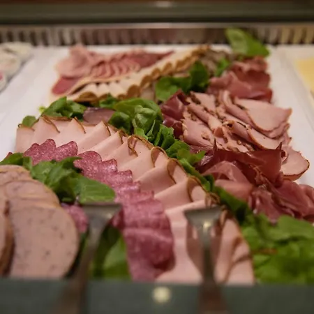 فندق Landgasthof Goldener Pflug فراسدورف