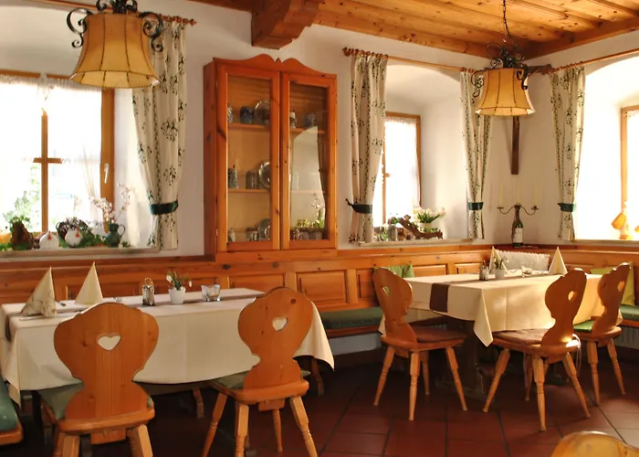 Landgasthof Goldener Pflug Szálloda 3*